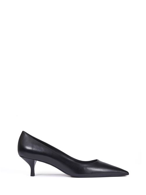  STUART WEITZMAN | SF443BLK